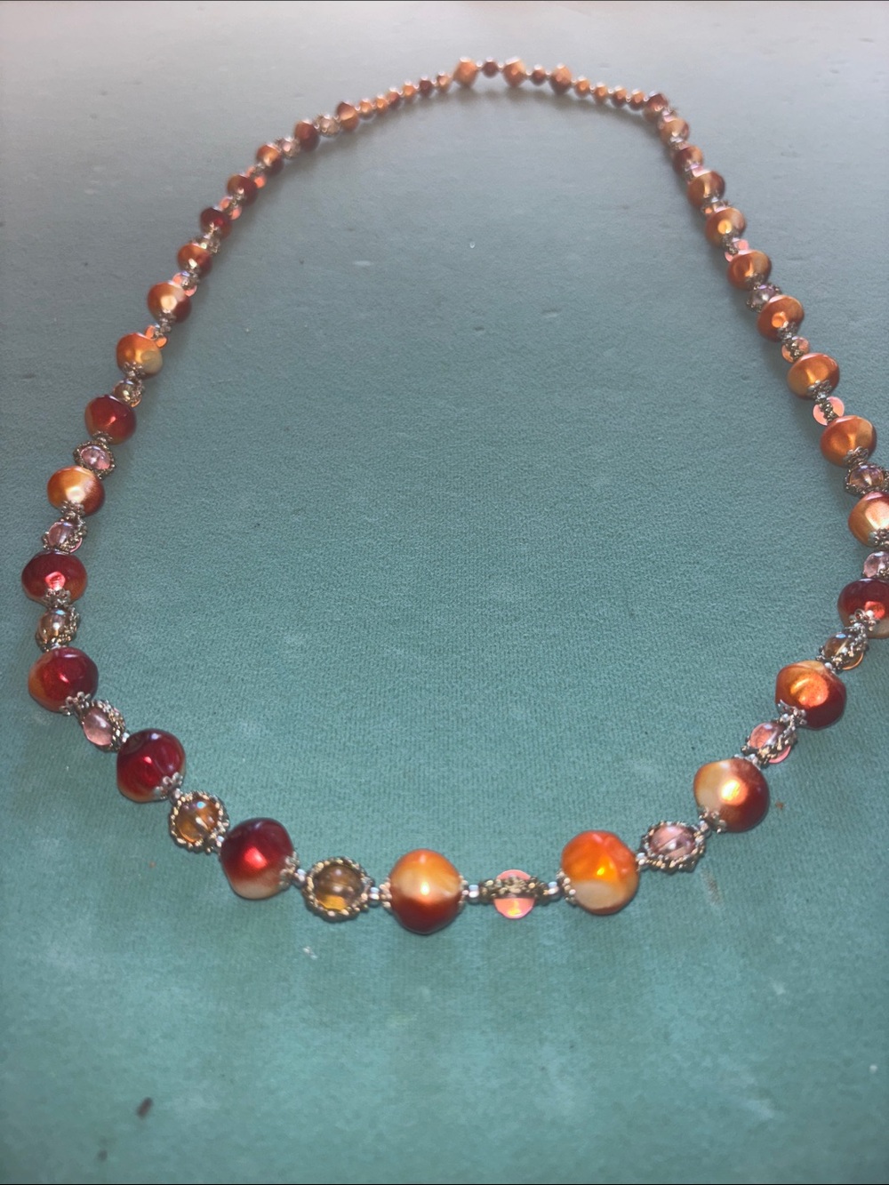 Marbled orange & red glass silver iridescent beaded statement necklace vintage - Picture 3 of 10